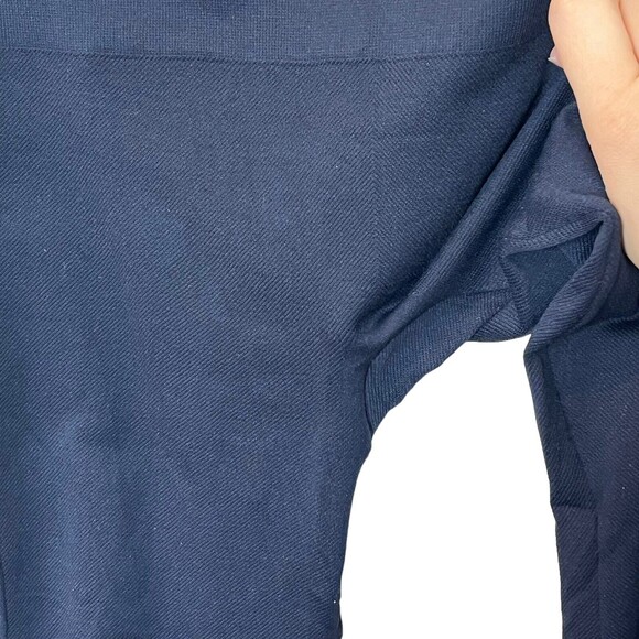 SPANX Womens Look at Me Now Seamless Crop Leggings Navy Blue Size Medium - Picture 7 of 9